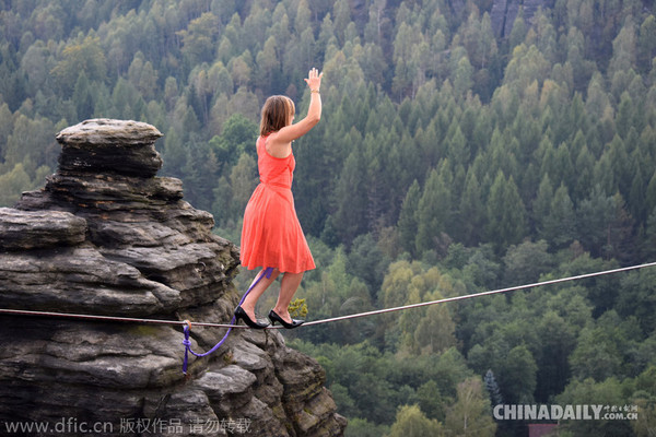 http://yisela.cn/uploadfile/2015/0106/20150106030048416.jpg