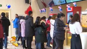 賀歲電影燃爆春節(jié) 市民休閑過大年