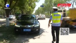 零距離·交通：我市交警部門嚴查農村道路交通違法行為