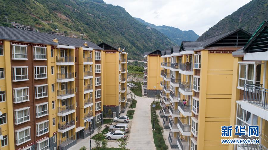 （直過民族脫貧攻堅·圖文互動）（6）下山！傈僳群眾開啟新生活