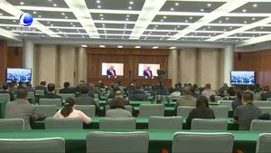 我市集中收聽收看全國(guó)脫貧攻堅(jiān)先進(jìn)事跡巡回報(bào)告會(huì)
